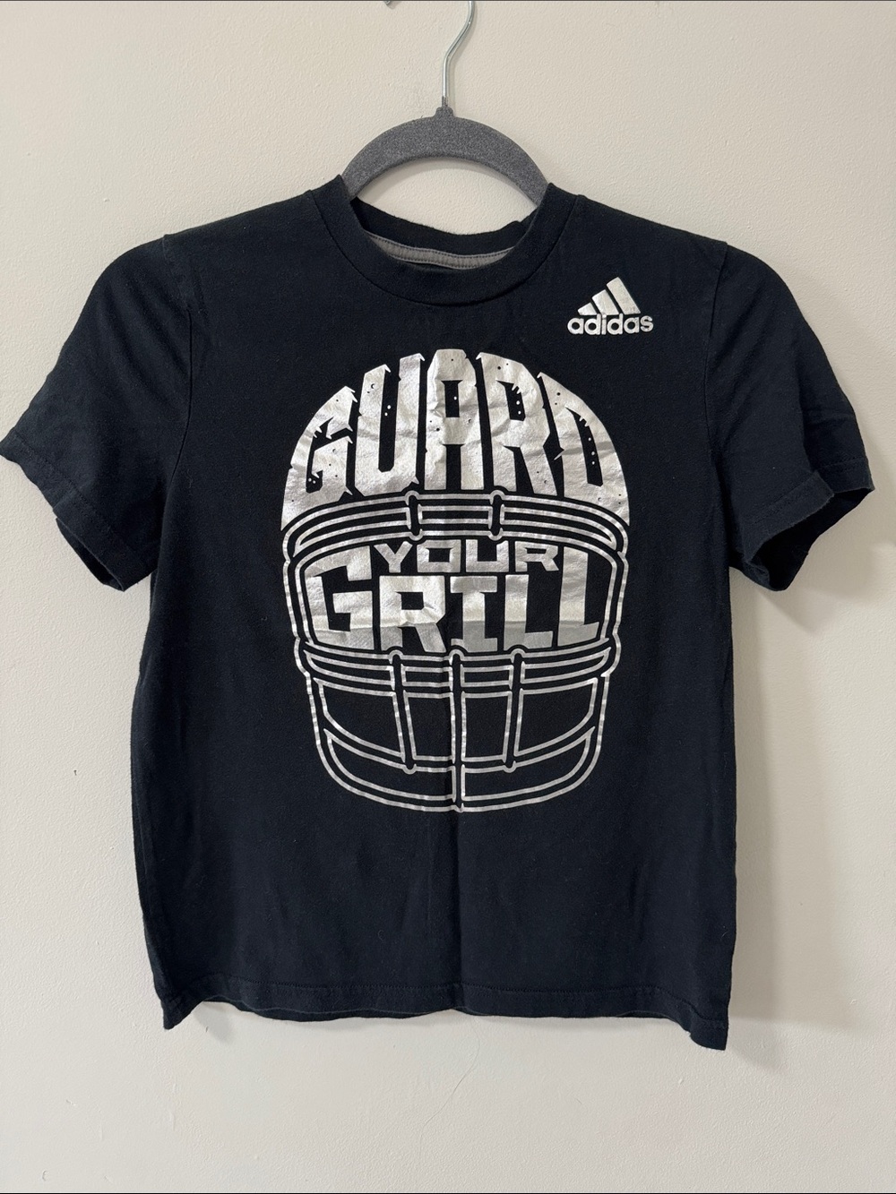 Adidas Boy’s Foil Football Graphic Tee, Sz Small (8)
